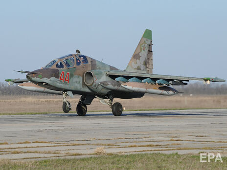 Пілот російського Су-25 катапультувався, його взяли в полон