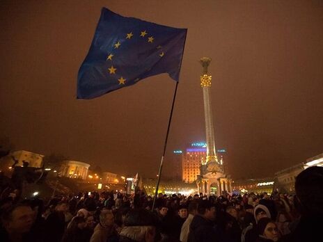 Україна прагне в ЄС десятки років. На світлині 22 листопада 2014 року в Києві, початок Євромайдану