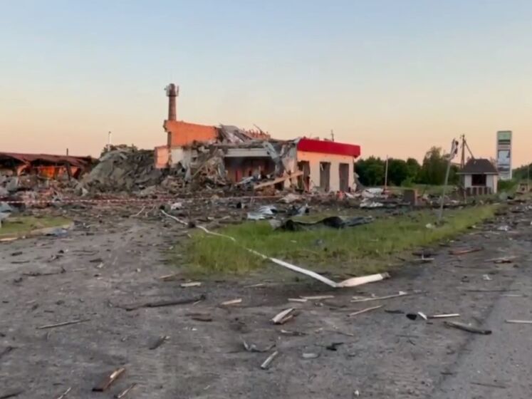Троє людей загинули, чотирьох поранено внаслідок ракетних ударів окупантів по Сарнах Рівненської області – голова ОВА