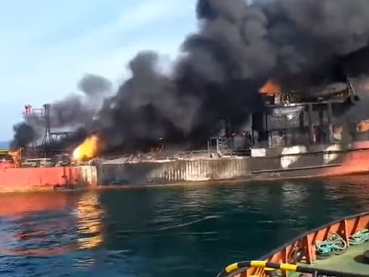 Окупанти вдарили ракетою в молдовський танкер, який дрейфує із залишками дизпального в Чорному морі – ОК "Південь"