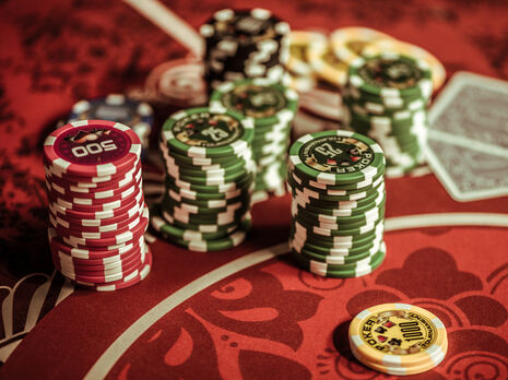 Незаконная деятельность по организации или проведению азартных игр и лотерей относится к подследственности БЭБ