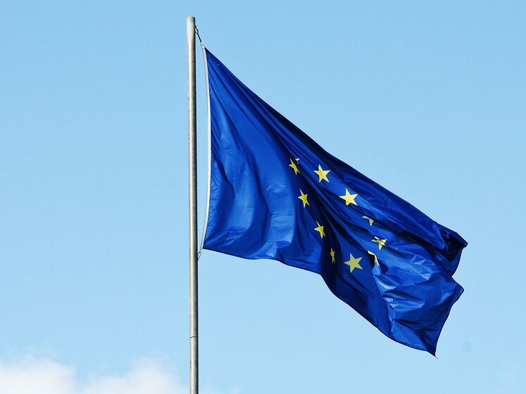 У ЄС обговорюють скасування санкцій проти деяких російських бізнесменів – Bloomberg