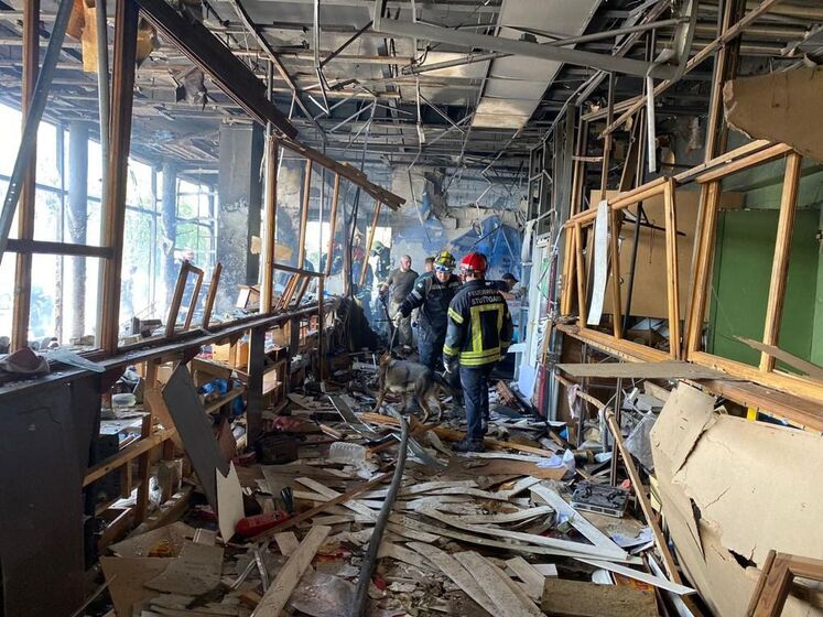 Унаслідок ракетних ударів по Вінниці пошкоджено 55 будинків і 40 автомобілів, зв'язку немає з десятками людей &ndash; ДСНС