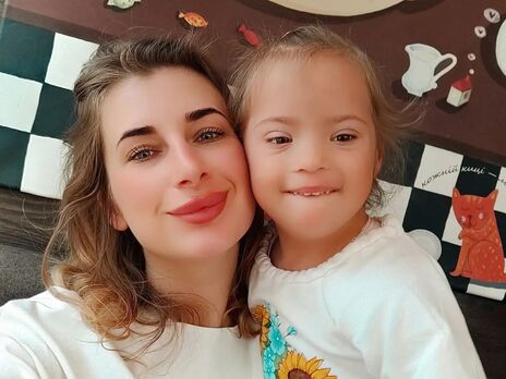 Мати загиблої дівчинки з Вінниці Лізи, чиї фото публікувала ДСНС, жива – благодійна організація
