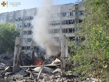 Щонайменше чотирьох людей поранено внаслідок ранкових обстрілів Миколаєва, будівлі університетів серйозно пошкоджені