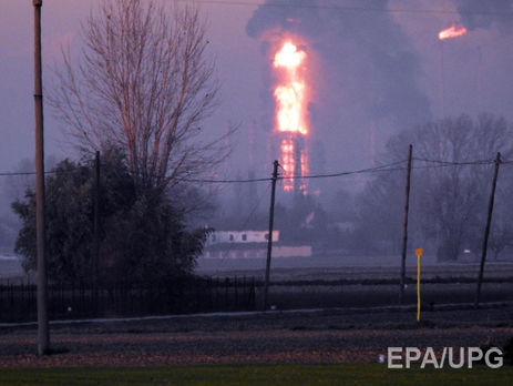 На нефтеперерабатывающем заводе в Италии произошел сильный пожар