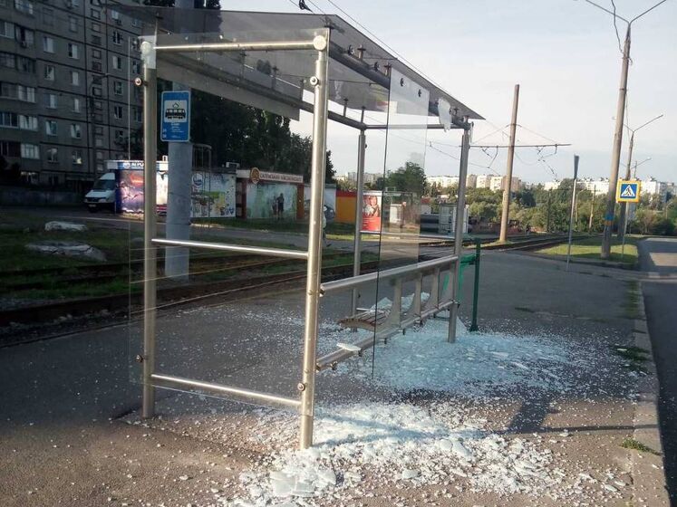 Російські окупанти вдарили по Харкову, щонайменше двоє поранених