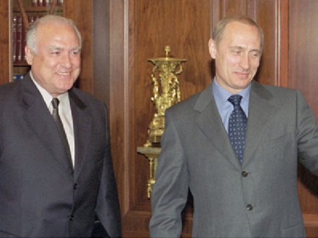 Черномирдін міг стати президентом Росії, але Єльцин та його оточення зробили наступником Путіна