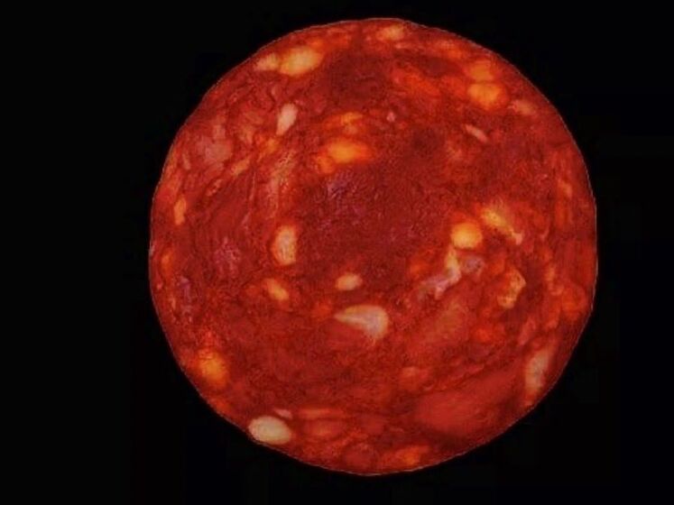 Французький науковець виклав знімок слайсу ковбаси і підписав, що це фото "найближчої до Сонця зірки". Йому повірили