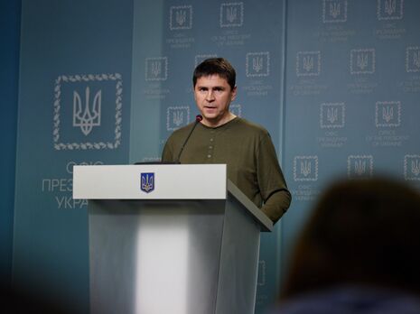 Подоляк считает, что взрывы в Зябровке и Новофедоровке имеют кармический характер