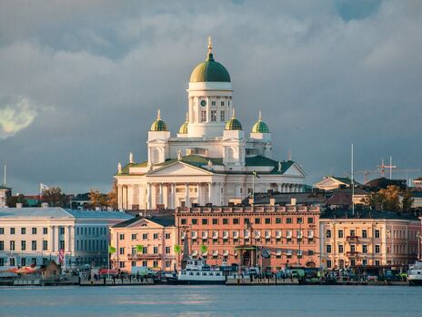 Фінляндія пропонує видавати менше віз росіянам у 10 разів