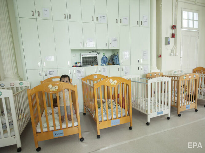 Китай намерен бороться с абортами на фоне рекордного сокращения рождаемости
