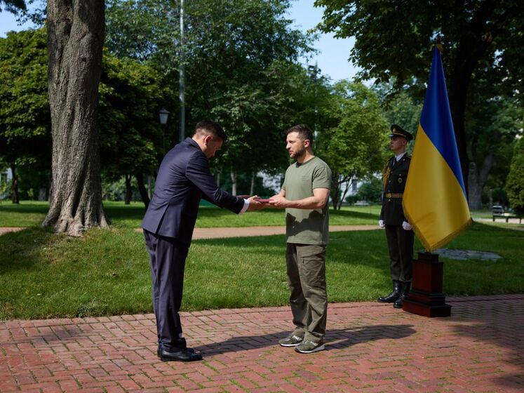 В Украине возобновили работу уже 55 посольств &ndash; Зеленский