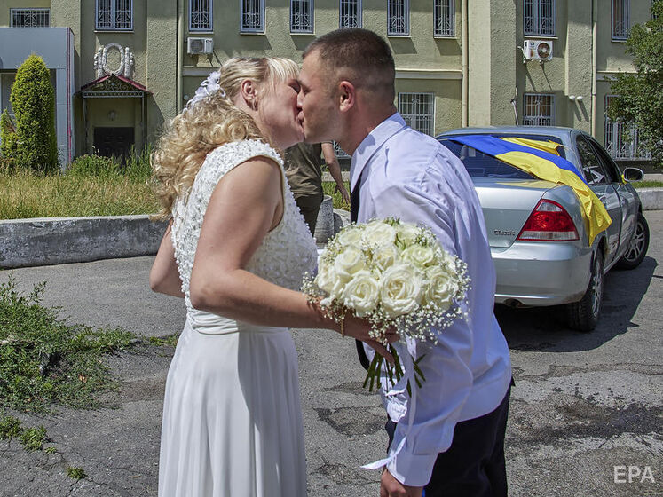 В Україні вдвічі скоротилася кількість розлучень і зросла кількість шлюбів &ndash; Мін'юст