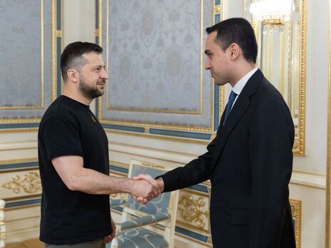 Зеленский (на фото слева) поблагодарил Италию за финансовую и оборонную поддержку Украины
