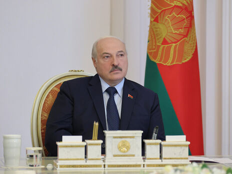 Лукашенко у День Незалежності побажав Україні "мирного неба"