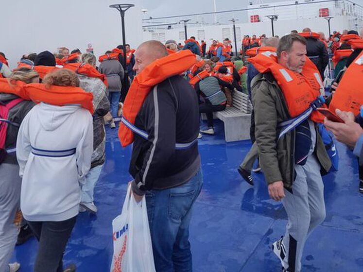 В Балтийском море вспыхнул пожар на лайнере с 300 пассажирами на борту