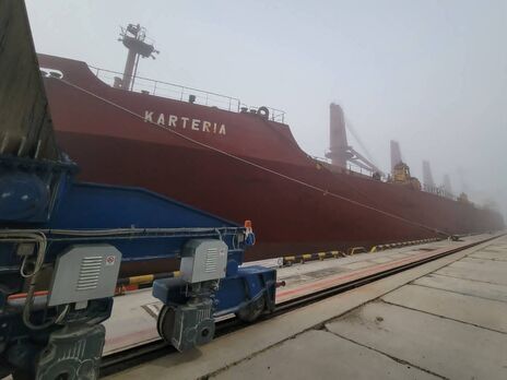 Загалом "зерновим коридором" з українських портів вийшло вже 61 судно