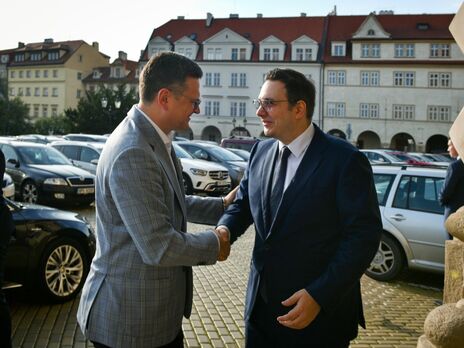 Кулеба и Липавский встретились в Праге в рамках неформального саммита министров иностранных дел ЕС