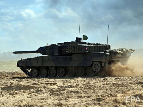 Чехия получила 14 боевых танков Leopard 2A4