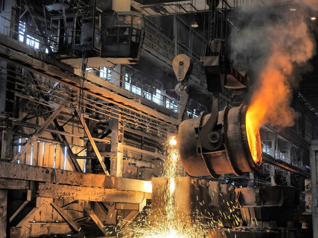 Металургійні заводи працюють на 10 20% потужності, а експорт металопродукції, за даними митної служби, обвалився на 60 90%