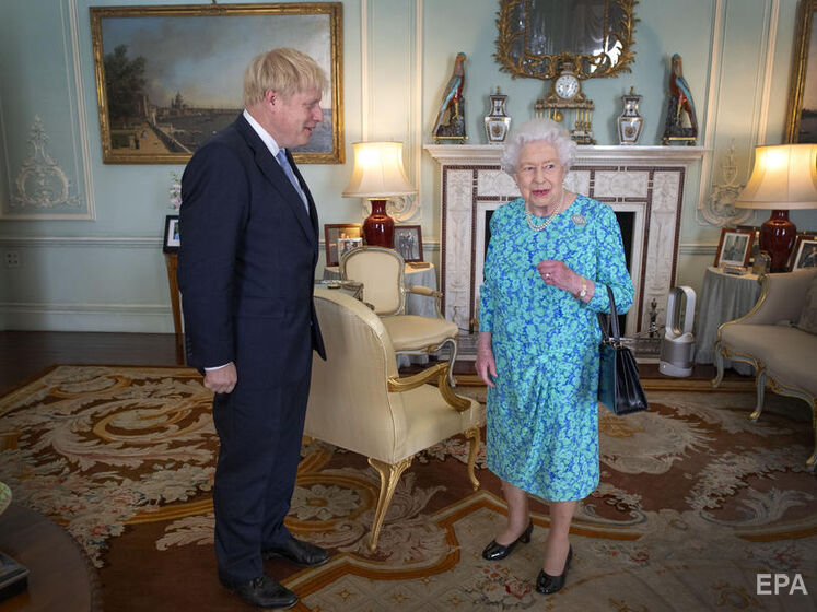 Елизавета ІІ приняла отставку Джонсона с поста премьер-министра Британии