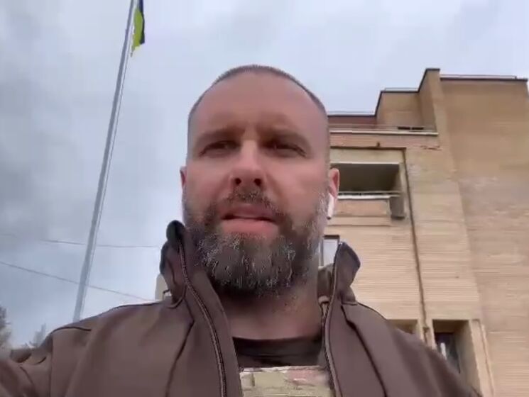"Продолжение следует". Синегубов сообщил, что в Балаклее официально подняли флаг Украины