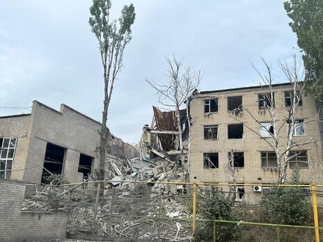 Окупанти протягом доби зруйнували у Донецькій області понад 30 будинків, дві школи і дитсадок