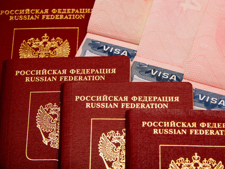 Швейцарія зупинила спрощений візовий режим із Росією