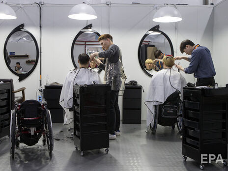 В Северной Корее устроили войну с частными парикмахерскими. Власти считают, что они 