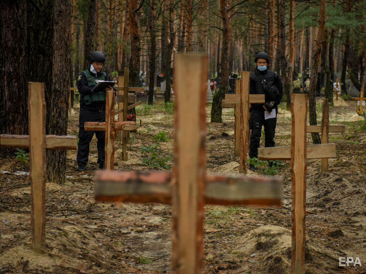 МЗС Латвії: Масові поховання в Ізюмі підтверджують, що Росія &ndash; держава-терорист