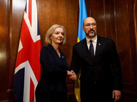 Трасс запевнила Шмигаля, що Великобританія й надалі підтримуватиме Україну