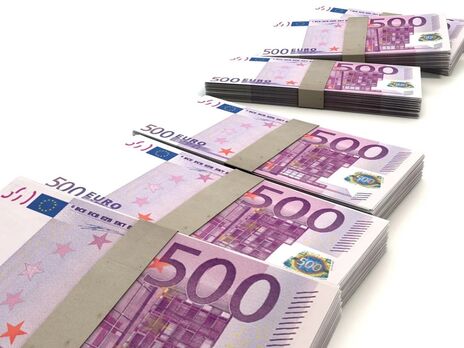 Собрано более &euro;900 тыс., сообщили дипломаты