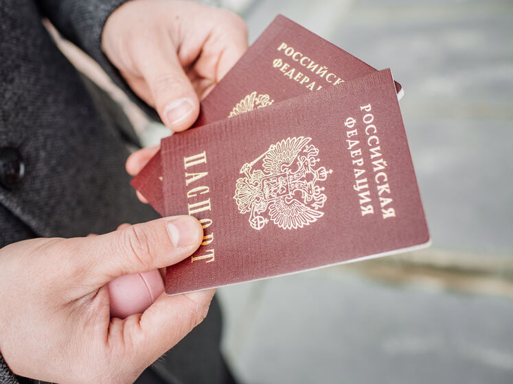 На окупованих територіях Запорізької та Херсонської областей чоловікам із паспортами РФ вручають повістки – Генштаб ЗСУ