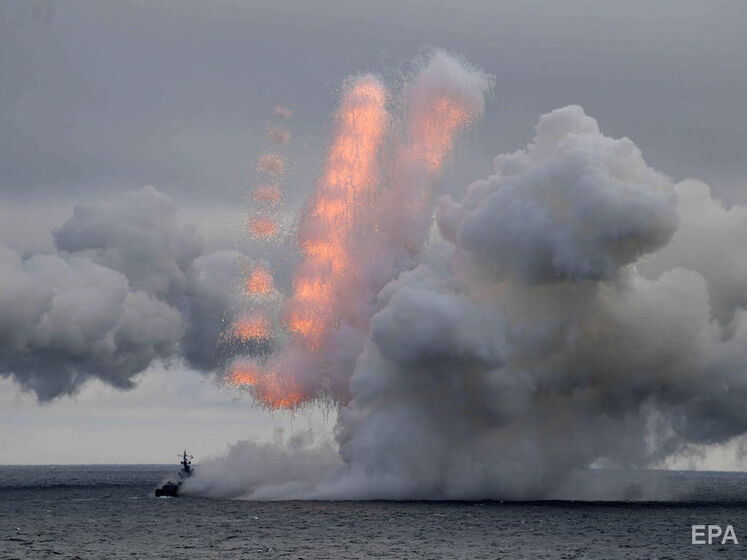 В Черном море оккупанты сосредоточили четыре носителя с 28 ракетами "Калибр" – ОК "Юг"