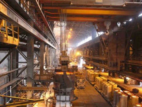 За сім місяців 2022 року заводи виплавили на 62% менше сталі, ніж торік