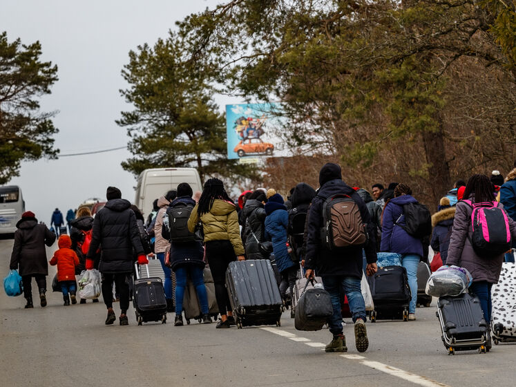 Росіяни не випускають у Латвію біженців з окупованих територій – Гайдай