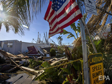 В результате урагана погибли почти 80 человек