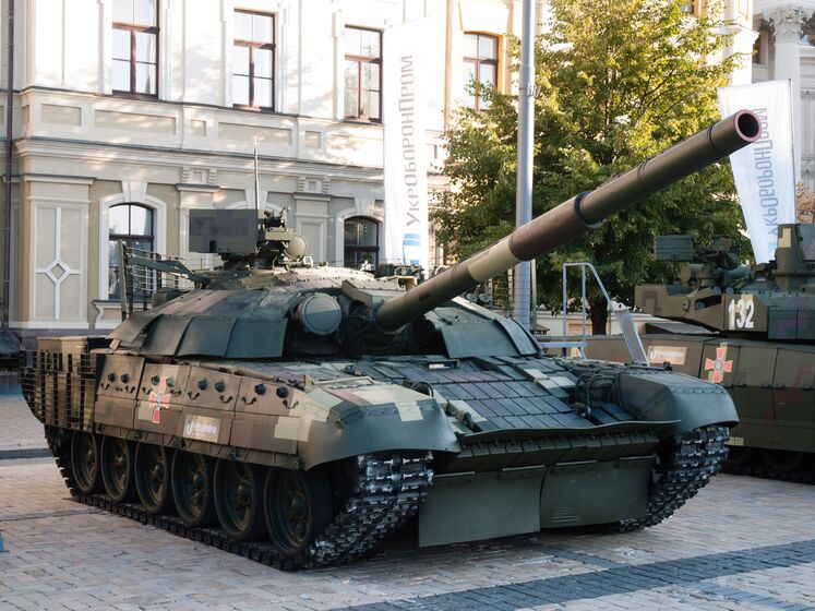 "Подарок для Путина". Чешские активисты купили для ВСУ танк Т-72 и боеприпасы, собрав более $1,3 млн