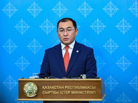 Казахстан веде переговори про зміну українського посла і викликав посла РФ через слова Захарової