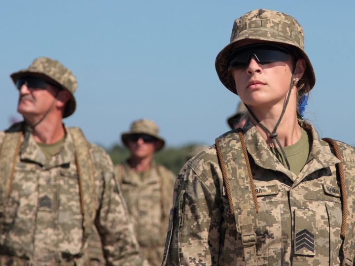 Рада підтримала добровільний військовий облік для жінок, але з винятком
