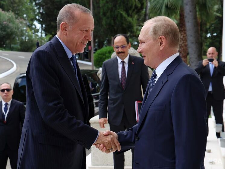 В Анкарі повідомили, що Ердоган говорив із Путіним про Україну. У Кремлі подробиць розмови не озвучили