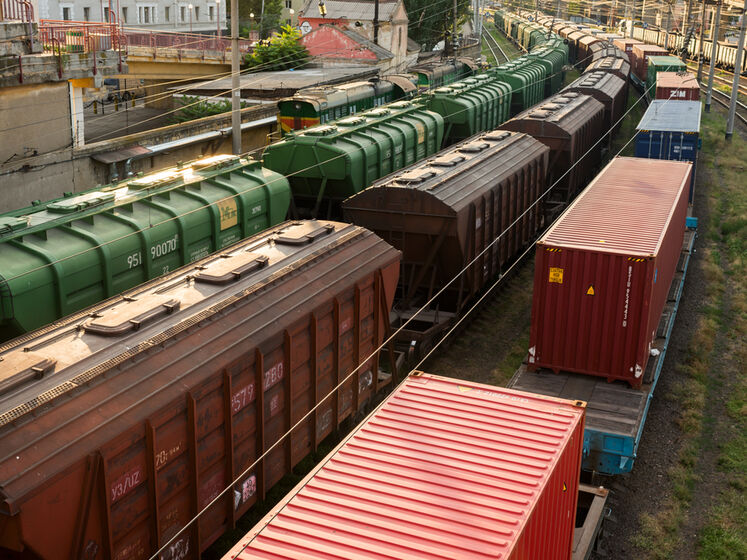 "Укрзалізниця" в сентябре сократила экспортные перевозки руды на 28,6%