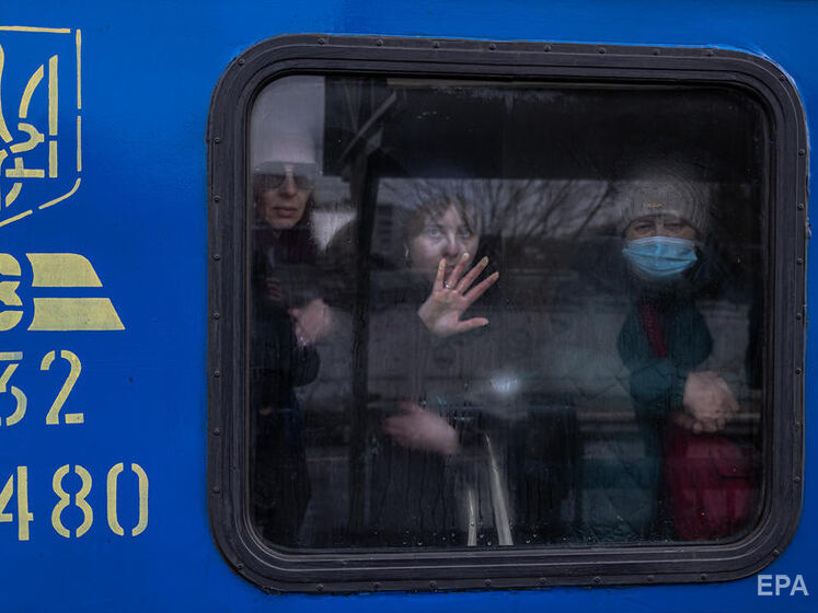 Вибуховою хвилею пошкоджено вікна будівлі центрального вокзалу в Києві – "Укрзалізниця"