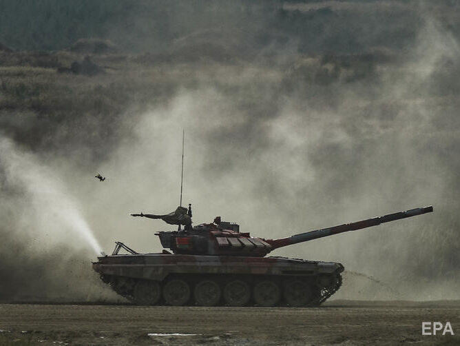 Беларусь отправила в РФ первую партию снятых с хранения танков Т-72 – Генштаб ВСУ