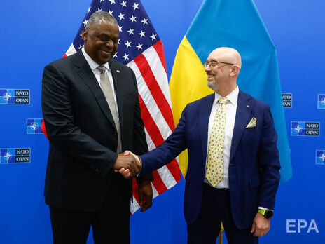 Министры обороны США и Украины встретились перед заседанием группы