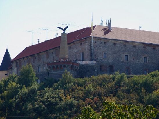 Сіярто назвав "провокацією" плани встановити герб України на замку в Мукачеві