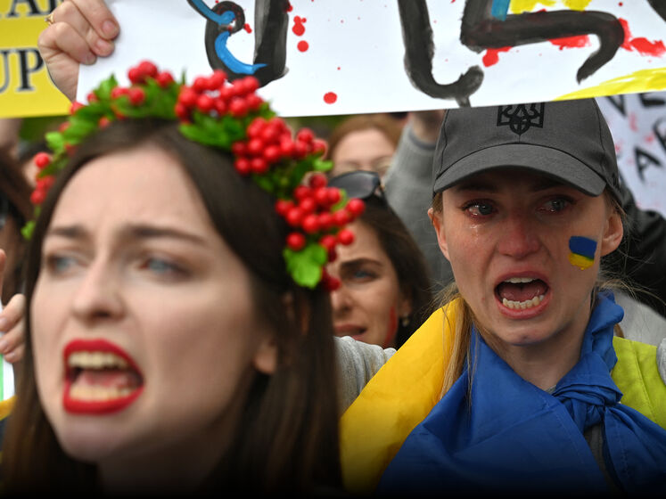 "Нет никого более достойного". Премию имени Сахарова присудили народу Украины