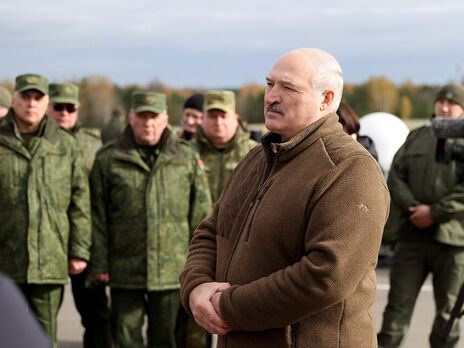 У РНБО повідомляли, що Путін щодня тисне на Лукашенка (на фото), щоб той почав збройну агресію проти України з боку Білорусі