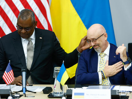 Резников обсудил с главой Пентагона новый пакет помощи США для Украины